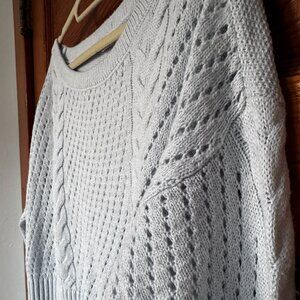 Pastel blue thin cable-knit cropped sweater